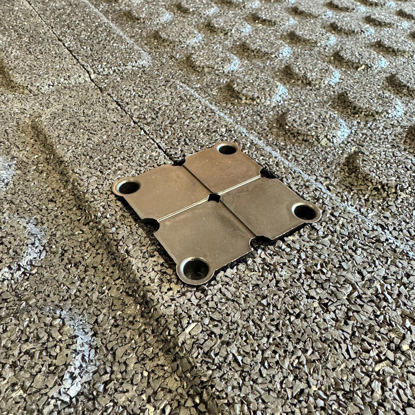 20mm PRO Interlocking Gym Tiles - Connection Inserts Included