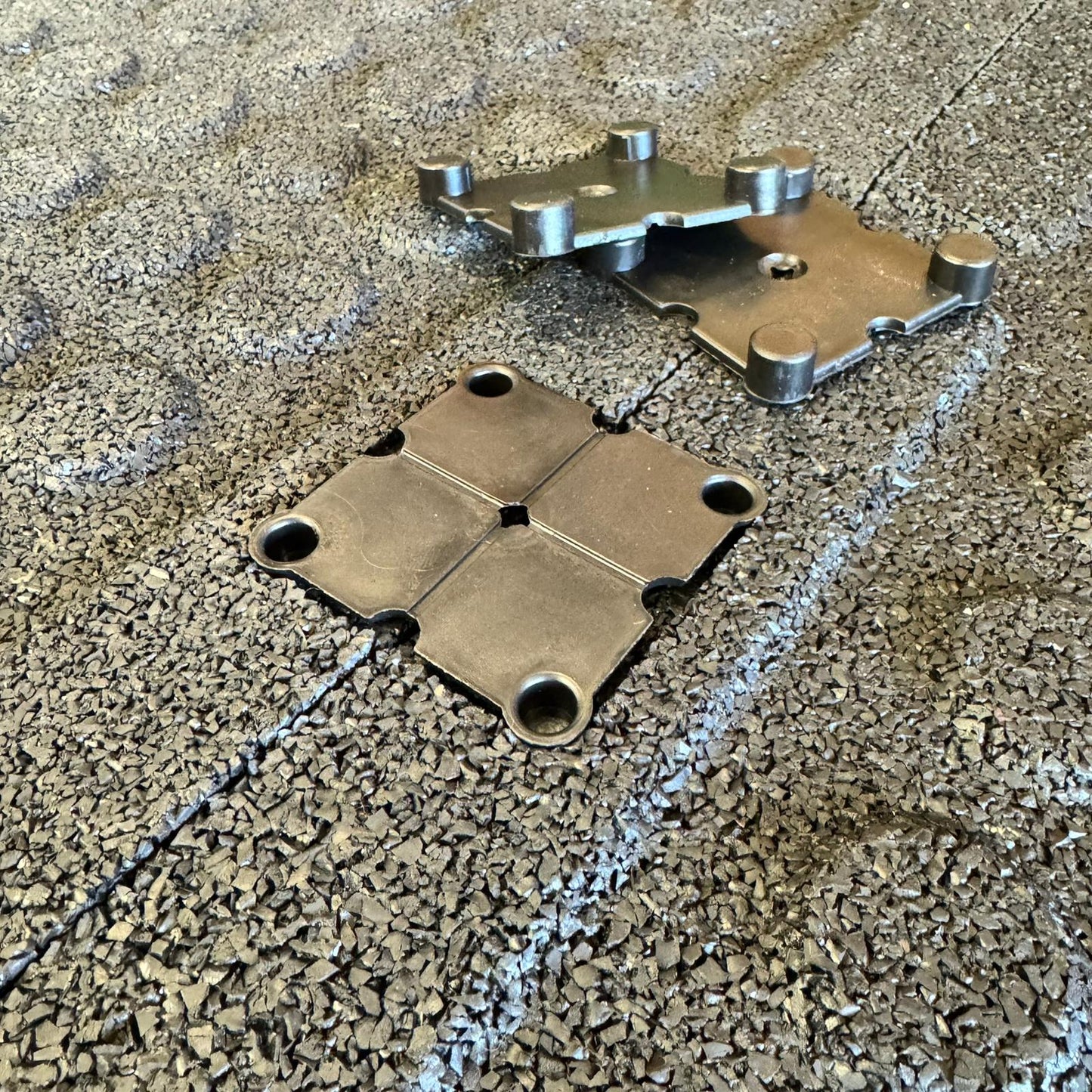 20mm PRO Interlocking Gym Tiles - Connection Inserts Included